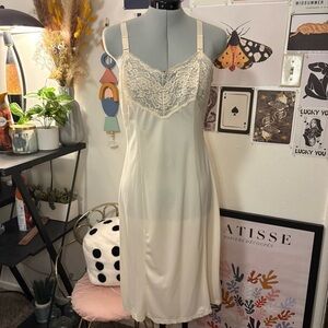 Vintage Wonder Maid Slip • ILGWU Union Made • Size 34